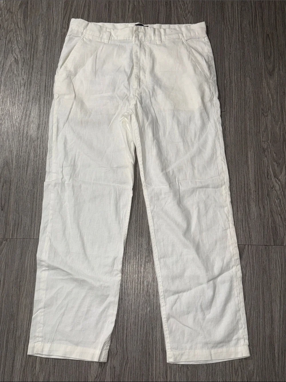 H&M Men's Relaxed Fit White Linen-Blend Trousers. Size 34